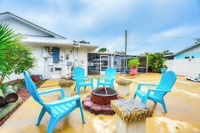 6 Mi to Beach, Beach Gear: Idyllic Bradenton Home