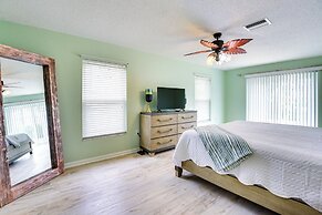 6 Mi to Beach, Beach Gear: Idyllic Bradenton Home