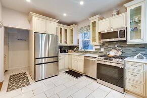 Pet-friendly Salem Apartment w/ Shared Deck!