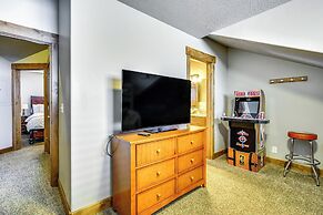 Eden Condo w/ Community Hot Tub, Close to Skiing