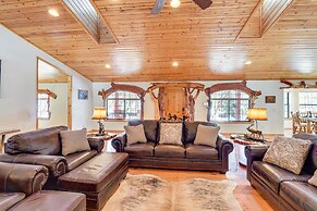 Stunning Pinetop-lakeside Cabin: Ski, Golf, Hike!