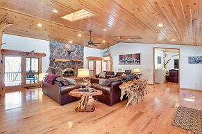 Stunning Pinetop-lakeside Cabin: Ski, Golf, Hike!