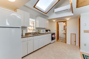 Charming Old Lyme Cottage, Steps to Private Beach!