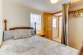 Charming Old Lyme Cottage, Steps to Private Beach!