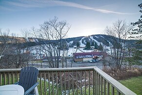 Chic Greek Peak Ski Resort Townhome w/ Balconies!