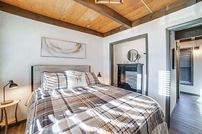 Chic Greek Peak Ski Resort Townhome w/ Balconies!