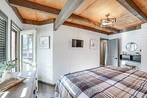 Chic Greek Peak Ski Resort Townhome w/ Balconies!