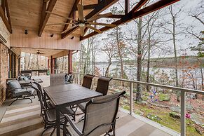 Greers Ferry Lake Vacation Rental w/ Porch & View!