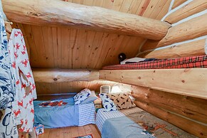 Handcrafted Log Home on River Near Crystal Mtn
