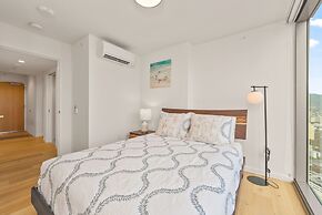 Sky Ala Moana 4209 2 Bedroom Condo by RedAwning