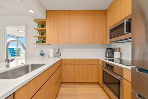 Sky Ala Moana 4209 2 Bedroom Condo by RedAwning