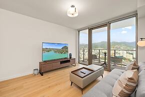 Sky Ala Moana 4209 2 Bedroom Condo by RedAwning