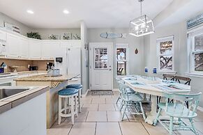 Made In The Shade Rp808 3 Bedroom Home by RedAwning