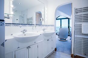 Beachways - 5 Bedroom Holiday Home - Saundersfoot