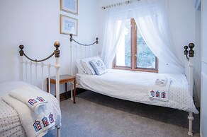 Beachways - 5 Bedroom Holiday Home - Saundersfoot