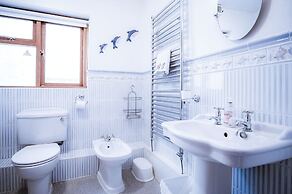 Beachways - 5 Bedroom Holiday Home - Saundersfoot