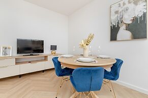 Bright Beige Apartment by Renters