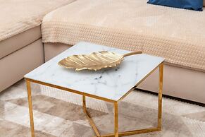 Bright Beige Apartment by Renters