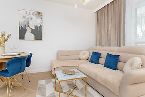 Bright Beige Apartment by Renters