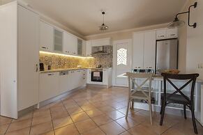 Dina Apartments Argostoli