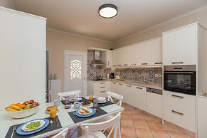 Dina Apartments Argostoli