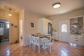 Dina Apartments Argostoli