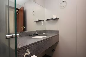 360 Manhattan by Ozped