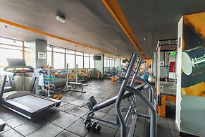 360 Manhattan by Ozped