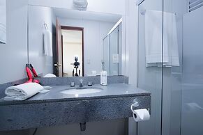 360 Manhattan by Ozped