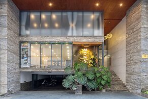 Mons Boutique Hotel and Apartment