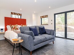 The Gardener's Retreat