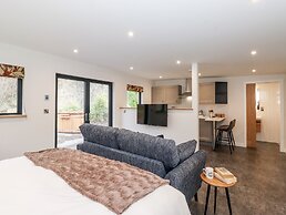 The Gardener's Retreat