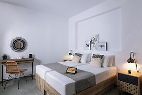 Infinite Blue Apartments