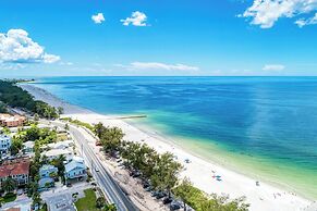 AMI Lighthouse Cottage-one Minute Walk To The Beach-keyless Locks