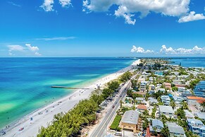 AMI Lighthouse Cottage-one Minute Walk To The Beach-keyless Locks