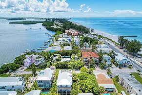 AMI Lighthouse Cottage-one Minute Walk To The Beach-keyless Locks