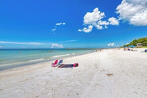 AMI Lighthouse Cottage-one Minute Walk To The Beach-keyless Locks