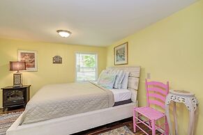 Cottage Haven-one Minute Walk To The Beach-private Yards-keyless Locks