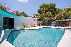 Heated Pool Close to St Pete Tampa Pet Friendly