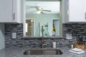 Heated Pool Close to St Pete Tampa Pet Friendly