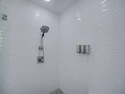 Steps to Beach Heated Pool Golf Cart Included