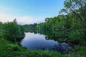 Modern Farm Home 2hr NYC BOS Peaceful Wifi