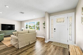 Heated Pool Hot tub Clearwater Dunedin Pet Friendly