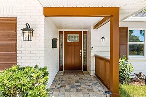 Heated Pool Hot tub Clearwater Dunedin Pet Friendly