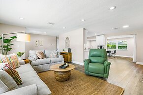 Heated Pool Hot tub Clearwater Dunedin Pet Friendly