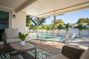 Heated Pool Hot tub Clearwater Dunedin Pet Friendly