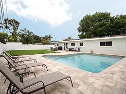 Heated Pool Dunedin Honeymoon Island and CLW Beach