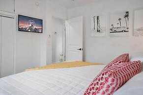 Heated Pool Hot tub Close to Beach Pet Friendly