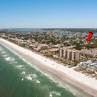 Heated Pool Hot tub Close to Beach Pet Friendly