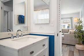 Heated Pool Hot tub Close to Beach Pet Friendly